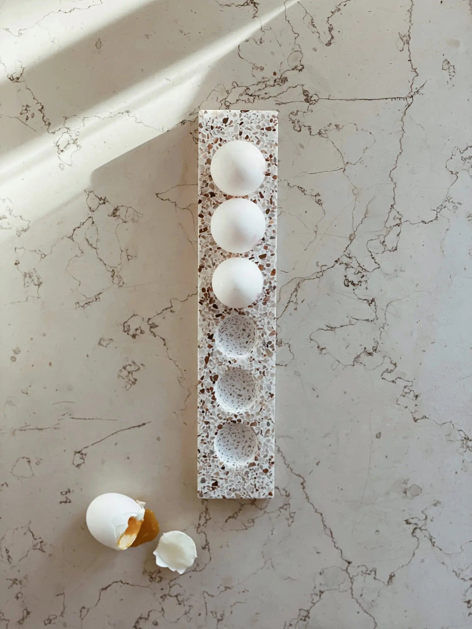 HUMDAKIN Terrazzo Æggebakke Terrazzo 138 Red/Beige